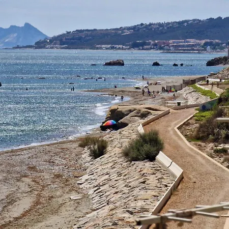 Beachfront, Top Floor Corner 2-bed, Paseo * Estepona